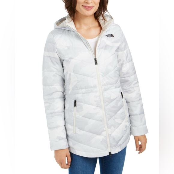 The North Face Women's Puffer Jacket - - Picture 2 of 15